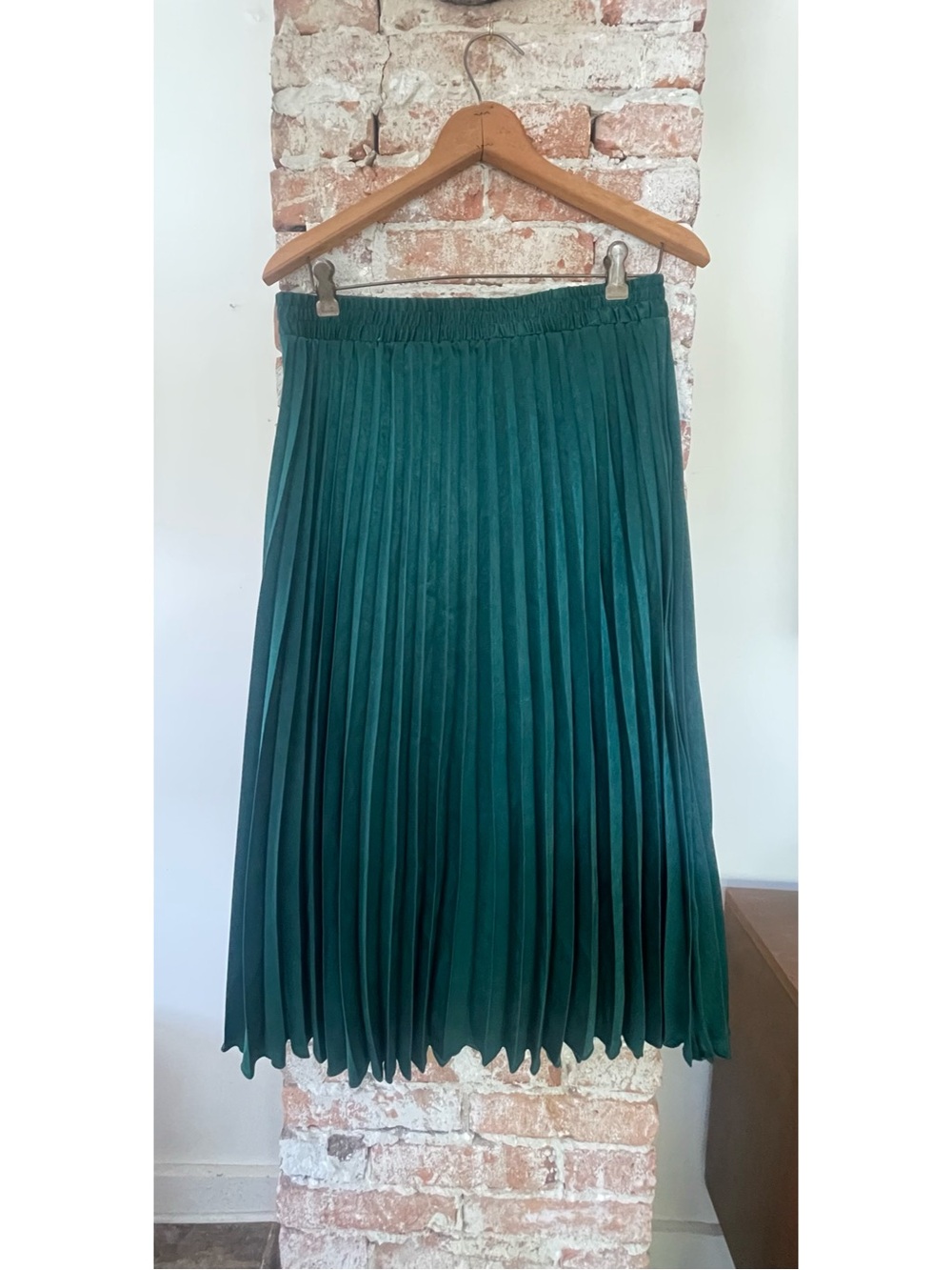 Max Studio Dark Emerald Pleated Midi Skirt